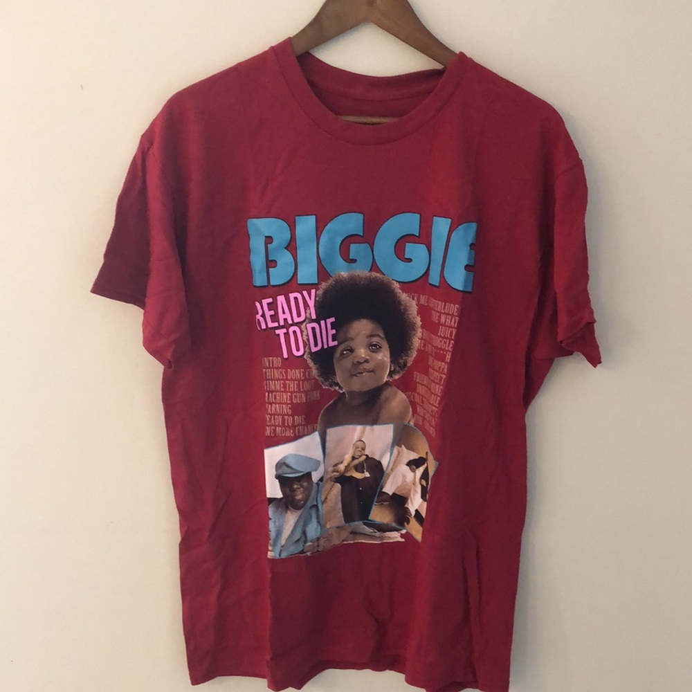 The Notorious B.I.G red short sleeve graphic tee featuring the rapper SZ large